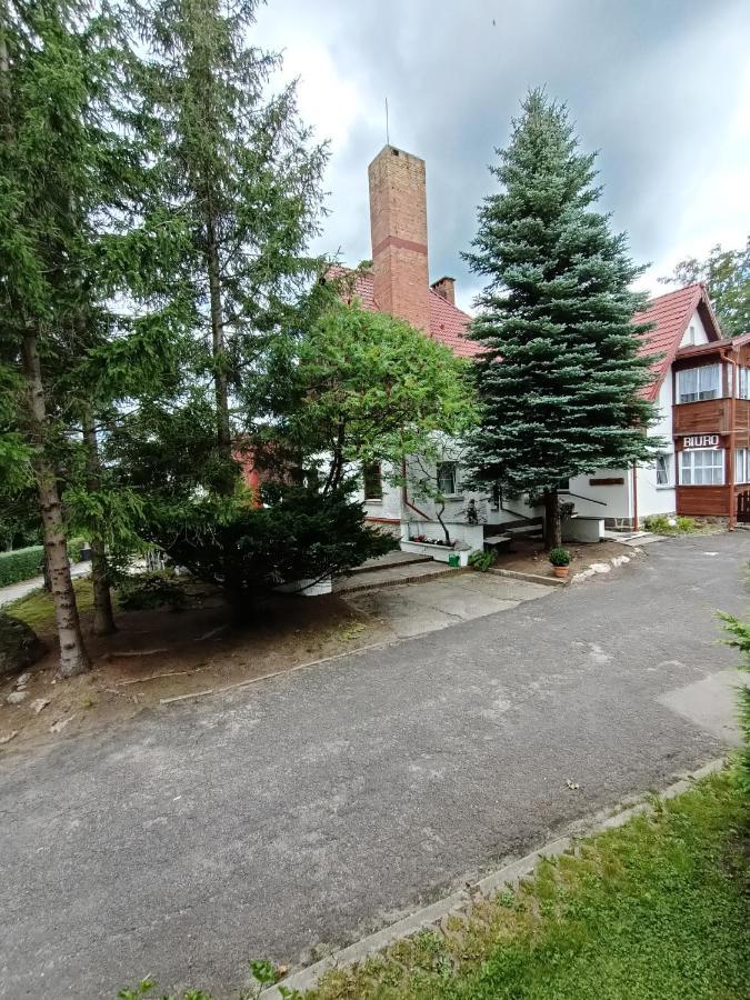 Osrodek Wypoczynkowy Nad Wodospadem Przesieka Esterno foto